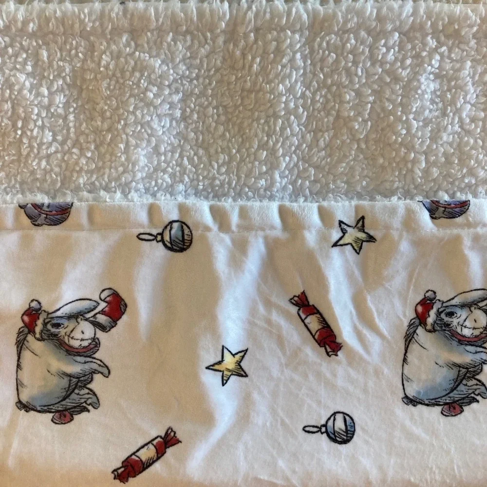 Disney Baby Winnie the‎ Pooh Christmas Blanket Holiday Plush Throw 30x40